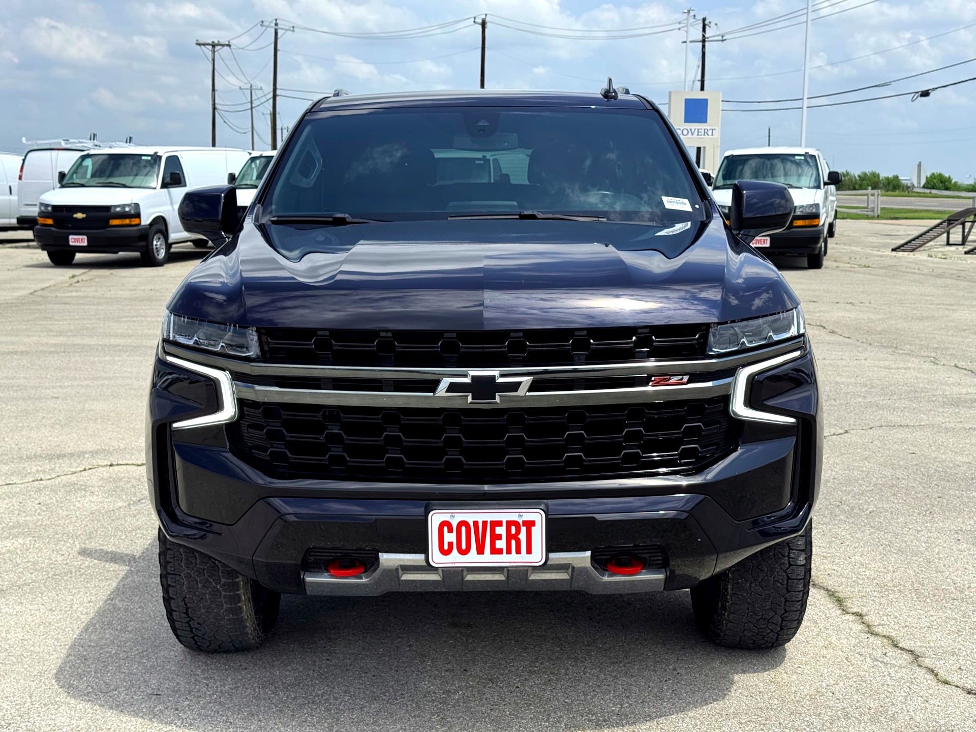 Used 2021 Chevrolet Tahoe Z71 w/ Rear Media and Nav Package image 3