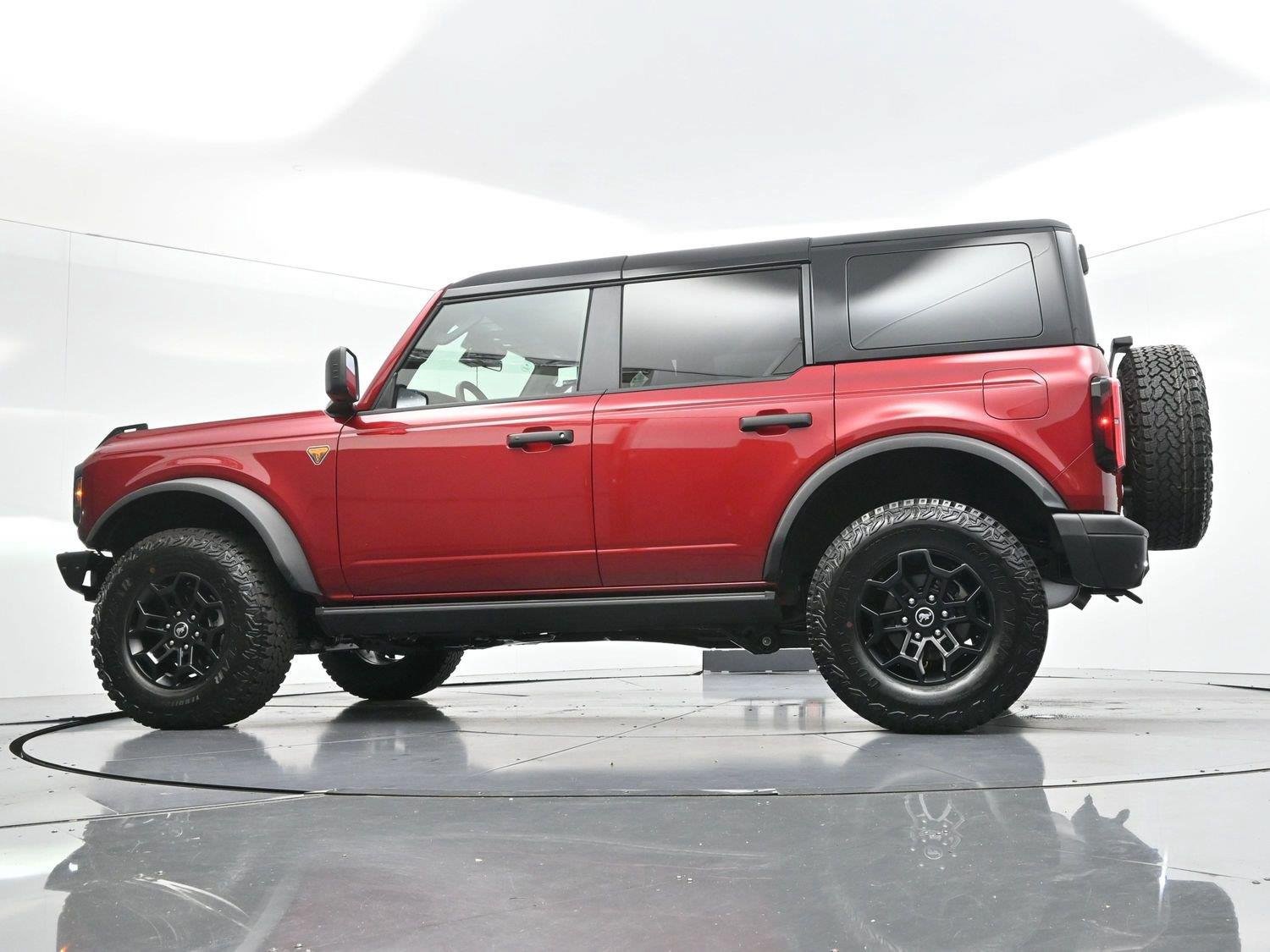 Used 2026 Ford Bronco Badlands AWD/4WD image 47