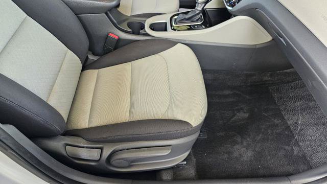 Used 2017 Hyundai Ioniq SEL FWD image 29