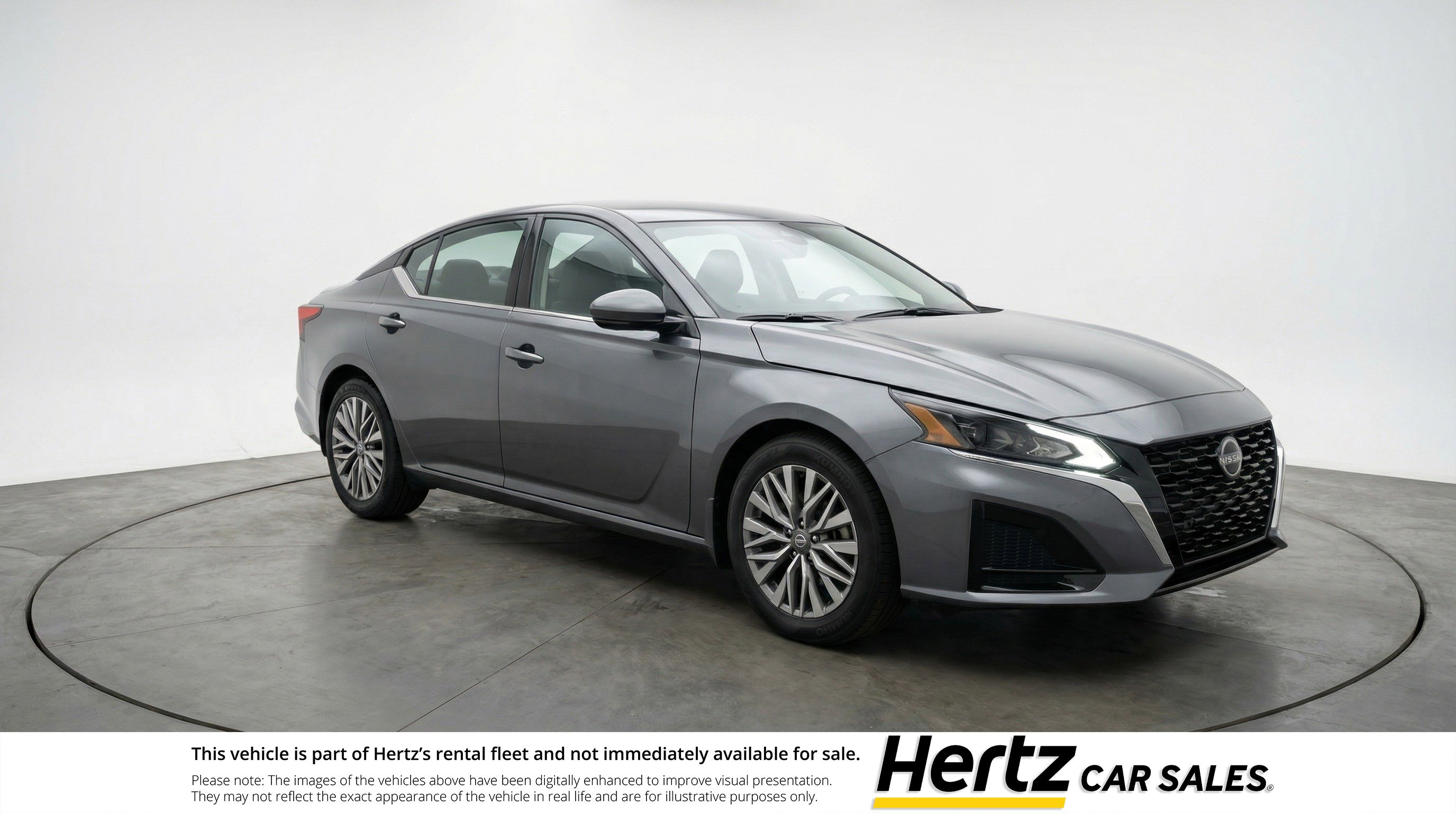 Used 2025 Nissan Altima 2.5 SV image 1