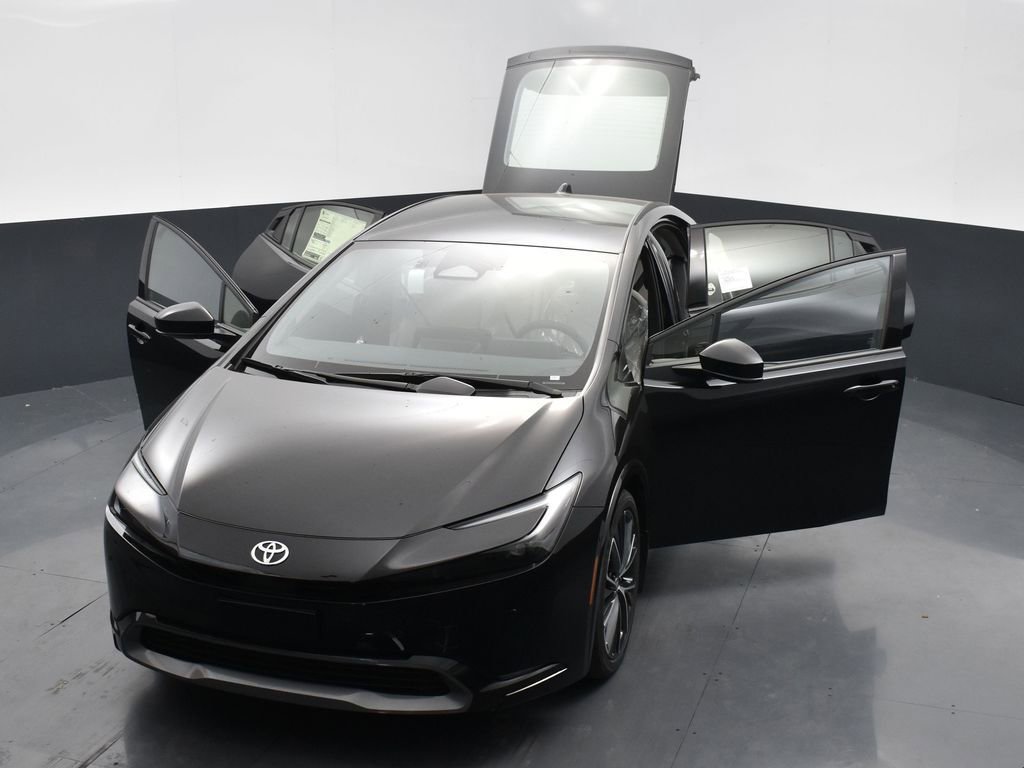 Used 2024 Toyota Prius Limited w/ Limited Premium Package image 31
