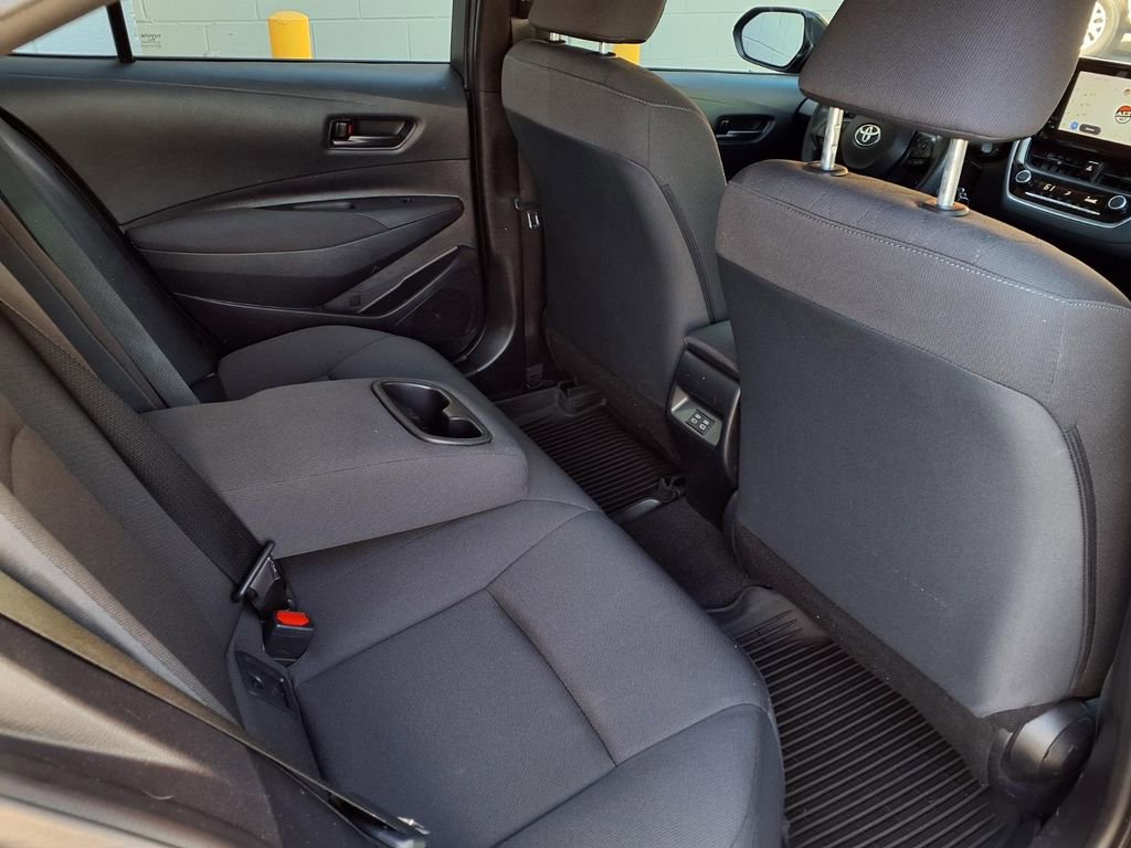 Certified 2025 Toyota Corolla LE image 21
