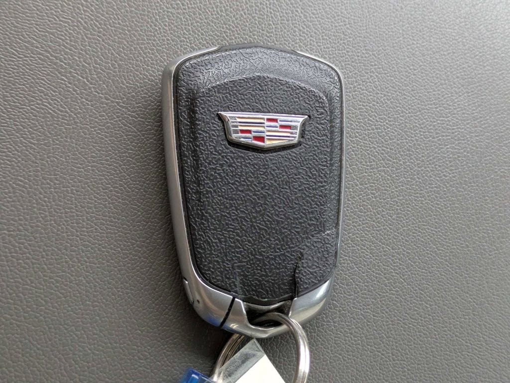 Used 2020 Cadillac XT6 Premium Luxury image 32