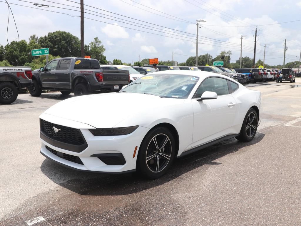 Certified 2025 Ford Mustang Coupe RWD image 3
