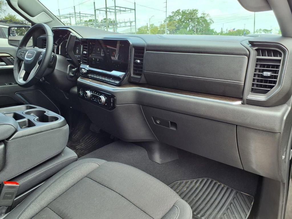 Used 2024 GMC Sierra 1500 Elevation image 11