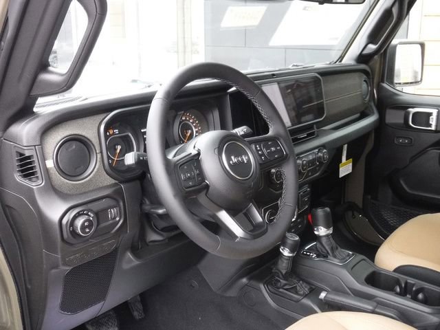 New 2026 Jeep Gladiator Willys AWD/4WD image 19