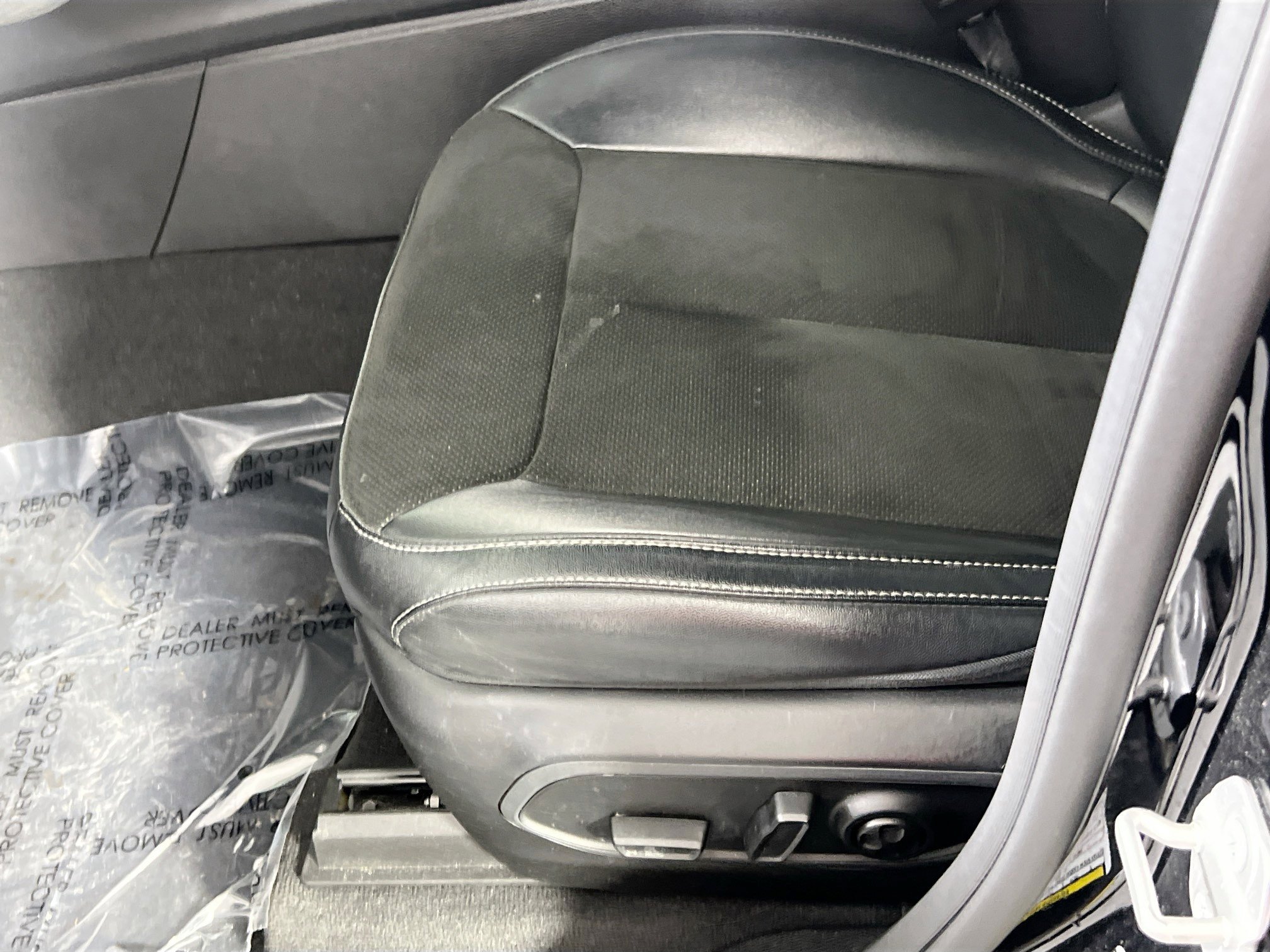 Used 2023 Jeep Grand Cherokee Altitude image 18