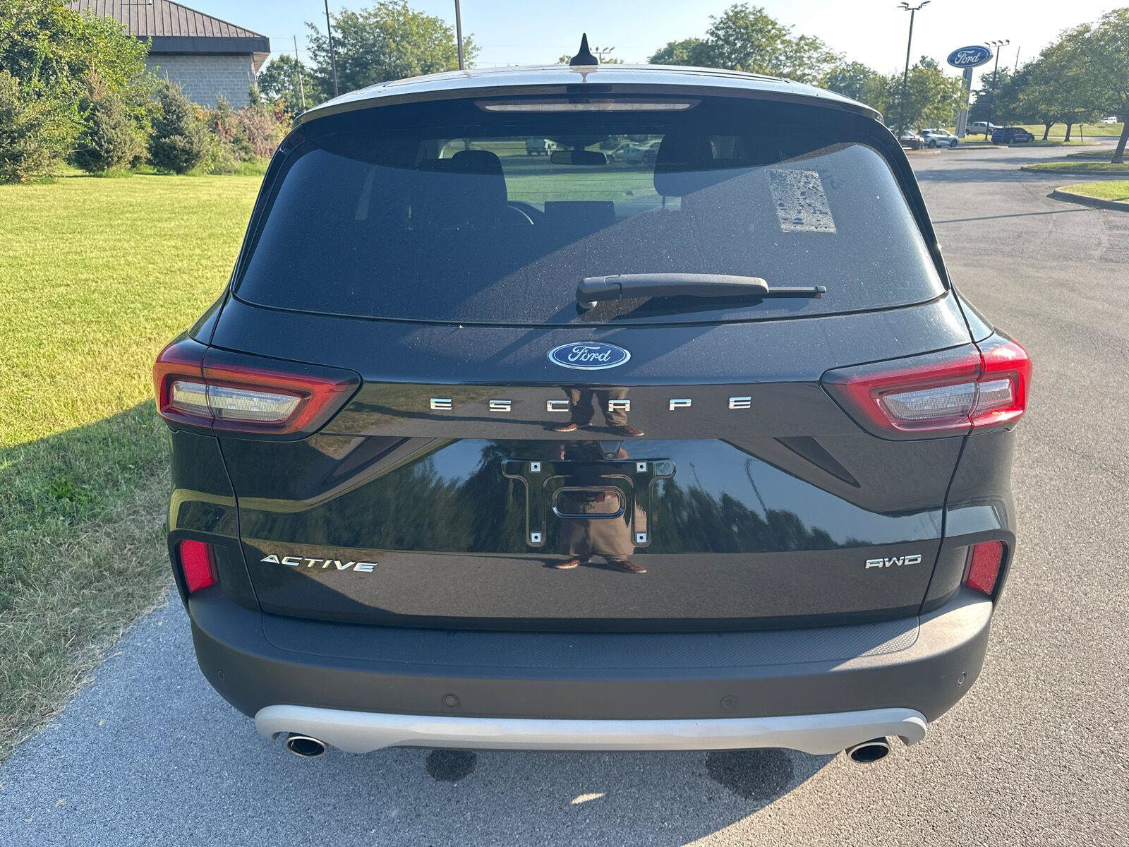 Used 2024 Ford Escape Active w/ Tech Pack #1 AWD/4WD image 10