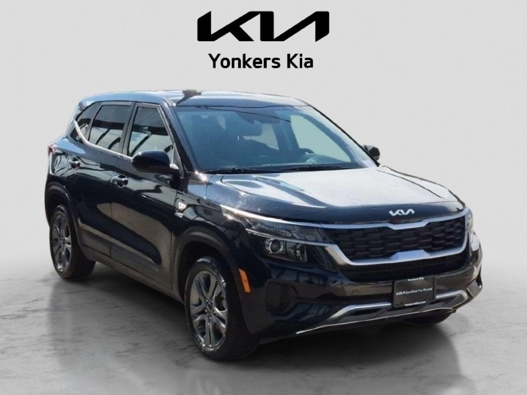 Certified 2023 Kia Seltos LX AWD/4WD image 3