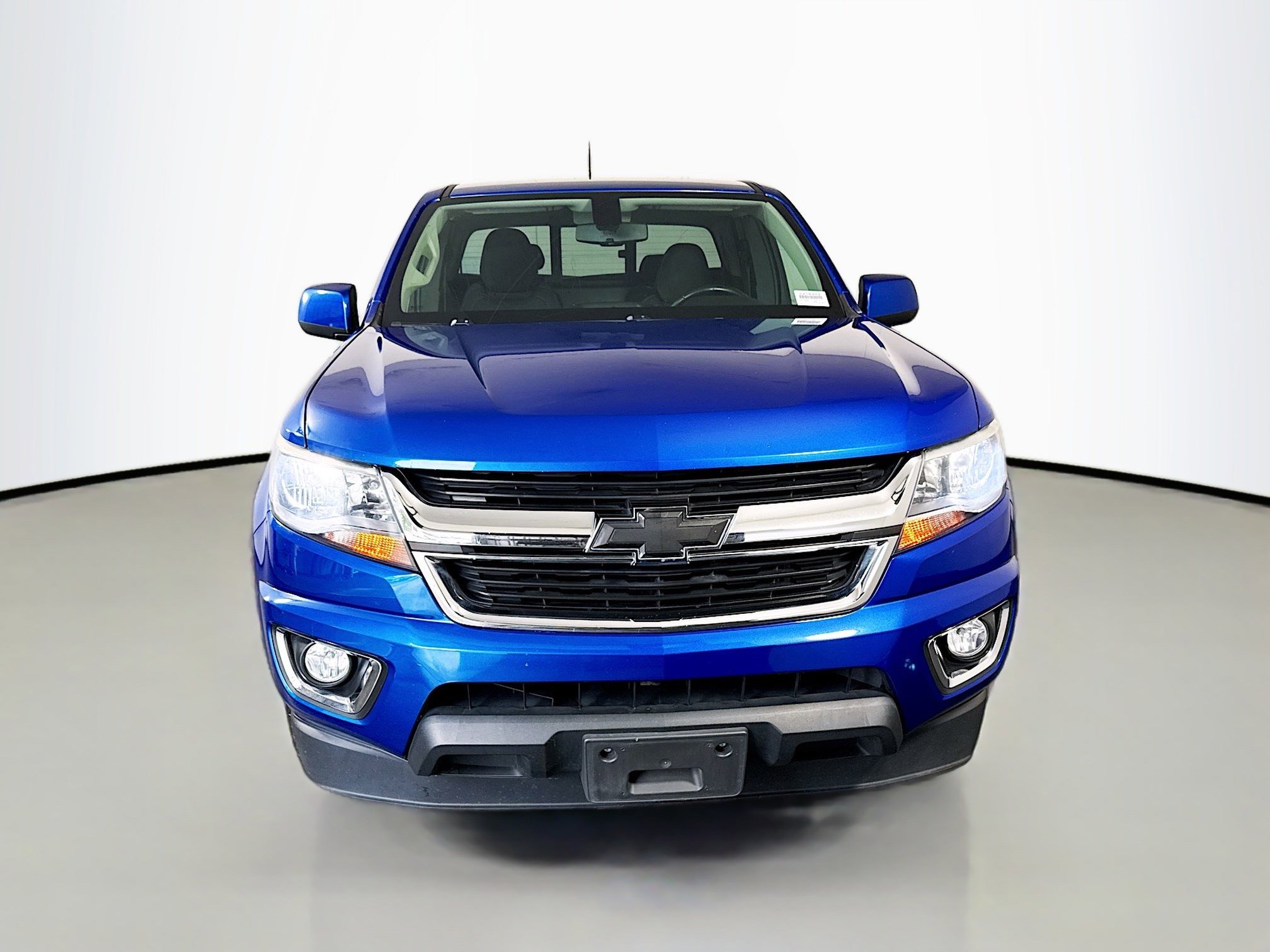 Used 2018 Chevrolet Colorado LT w/ LT Convenience Package RWD image 2