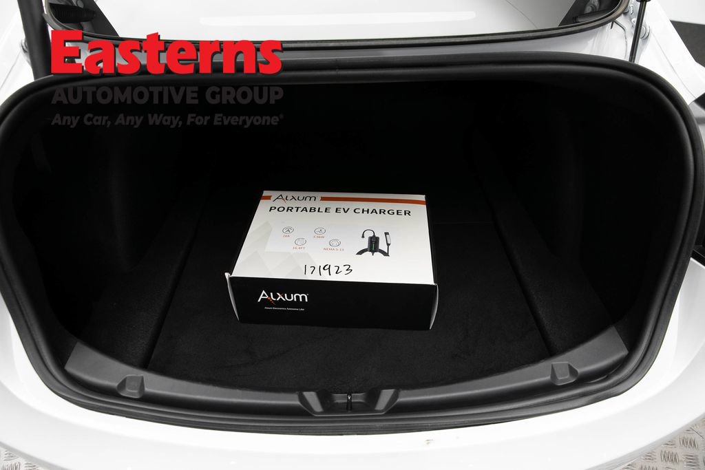 Used 2023 Tesla Model 3 Standard Range RWD image 9