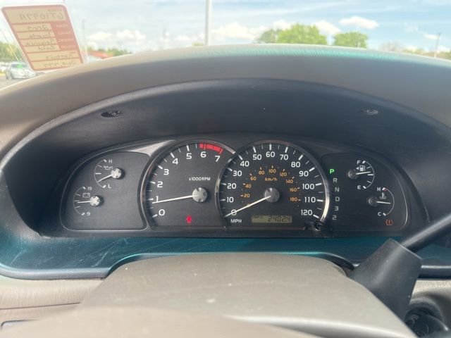 Used 2005 Toyota Sequoia SR5 image 24