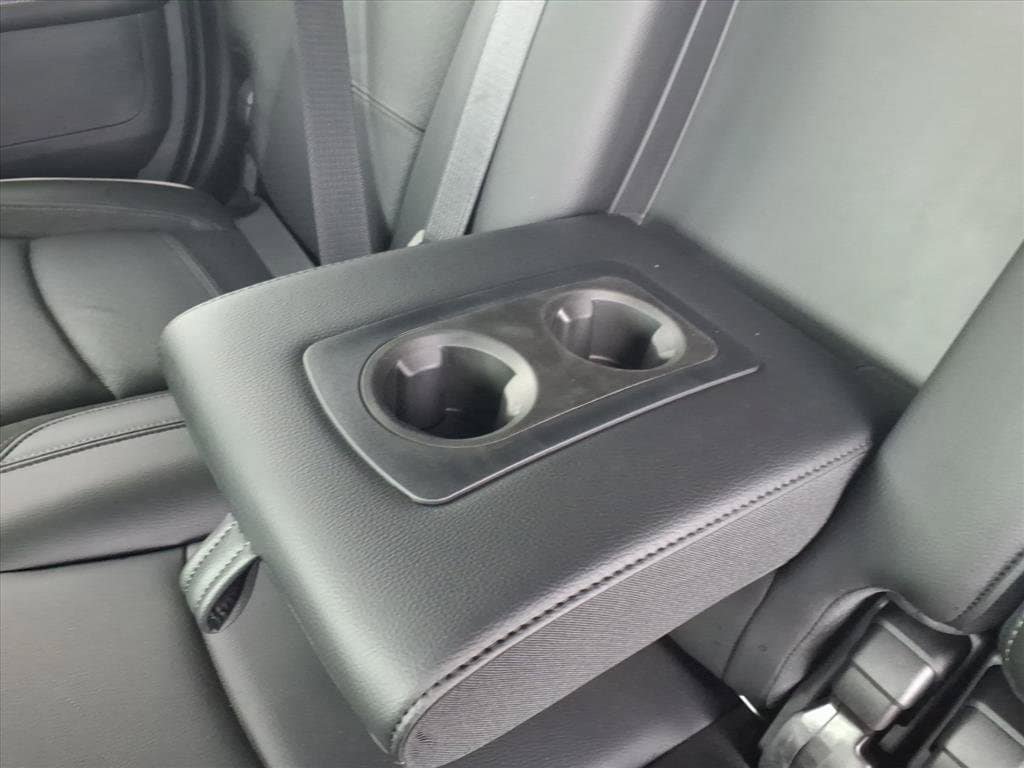 New 2026 RAM 2500 Laramie AWD/4WD image 11
