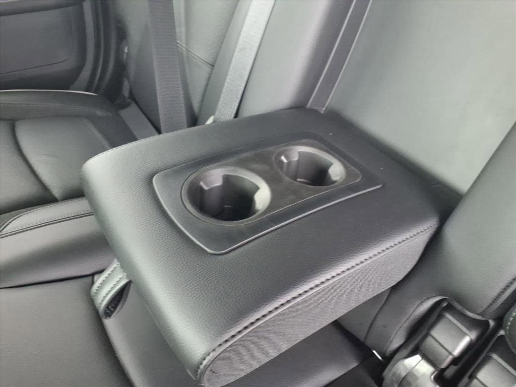 New 2026 RAM 2500 Laramie AWD/4WD image 11