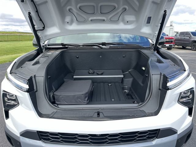 New 2025 Chevrolet Silverado EV LT image 30