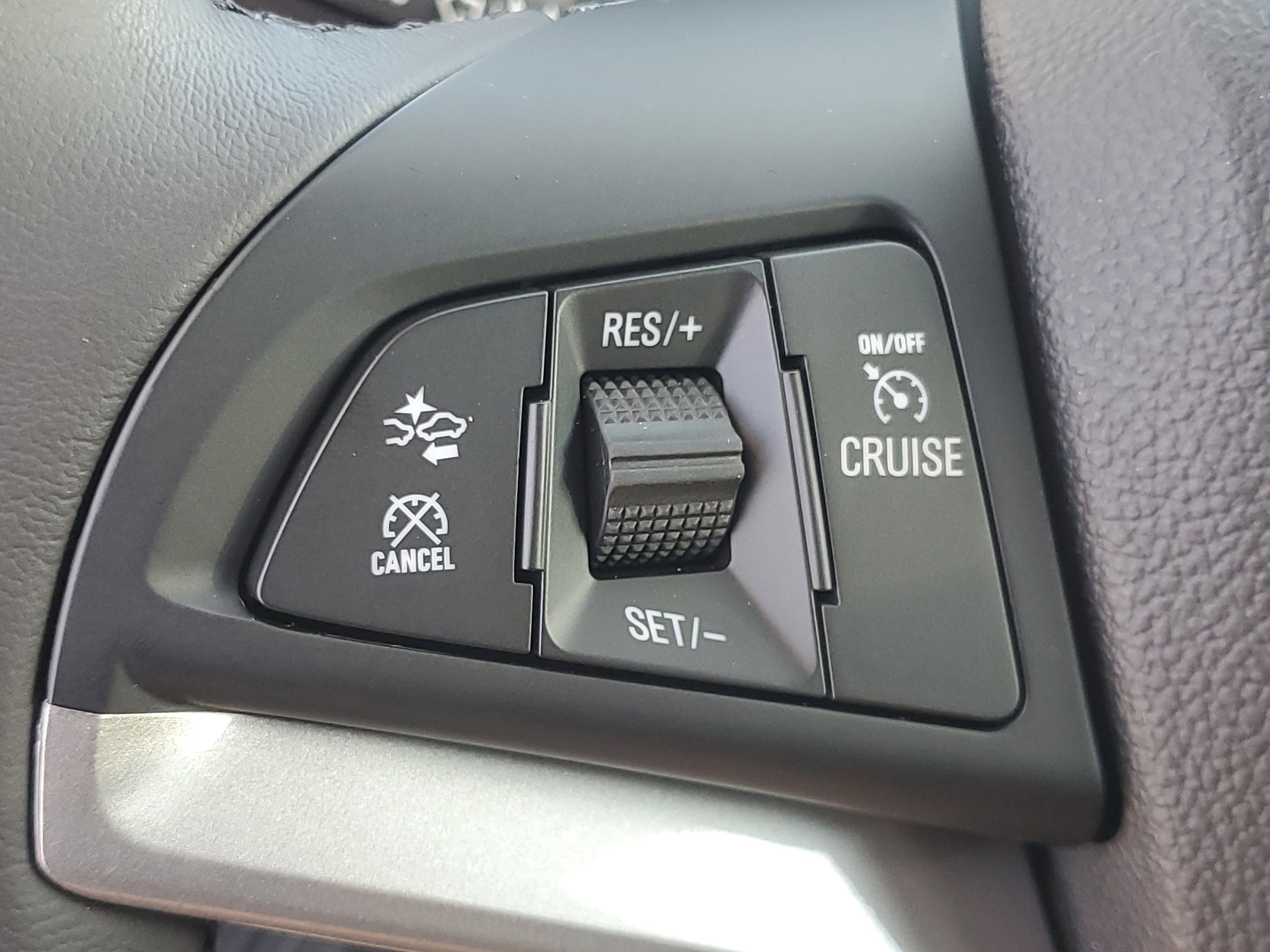 Used 2020 Chevrolet Trax Premier FWD image 23