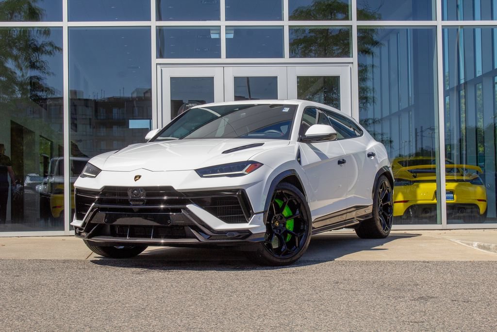 Used 2024 Lamborghini Urus Performante