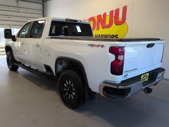 Used 2021 Chevrolet Silverado 2500 LT w/ Remote Start Package AWD/4WD image 2
