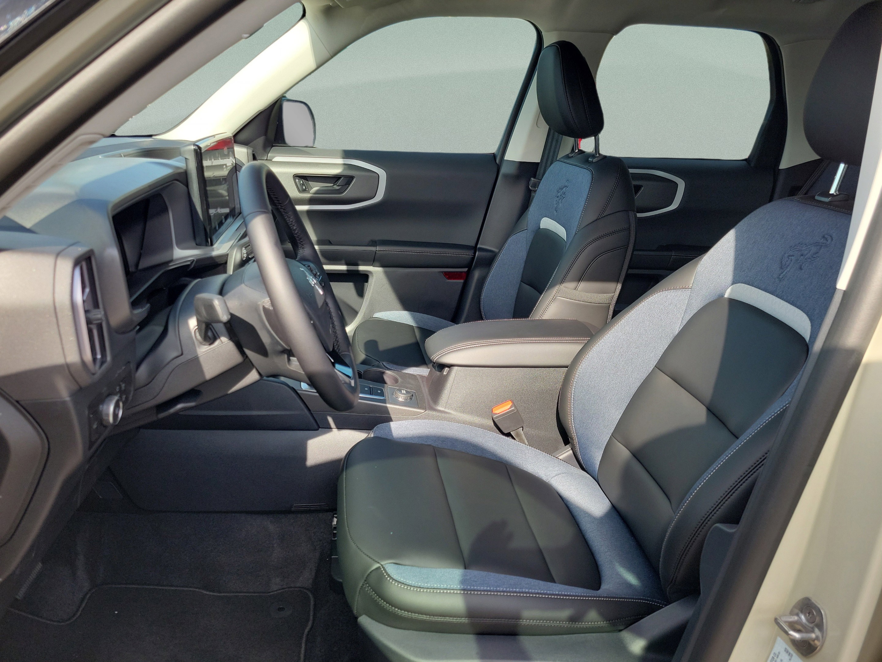 New 2025 Ford Bronco Sport Outer Banks AWD/4WD image 26