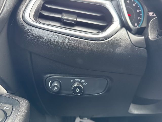 Used 2018 Chevrolet Equinox LT image 17