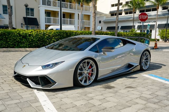 Used 2015 Lamborghini Huracan LP 610-4 AWD/4WD image 9