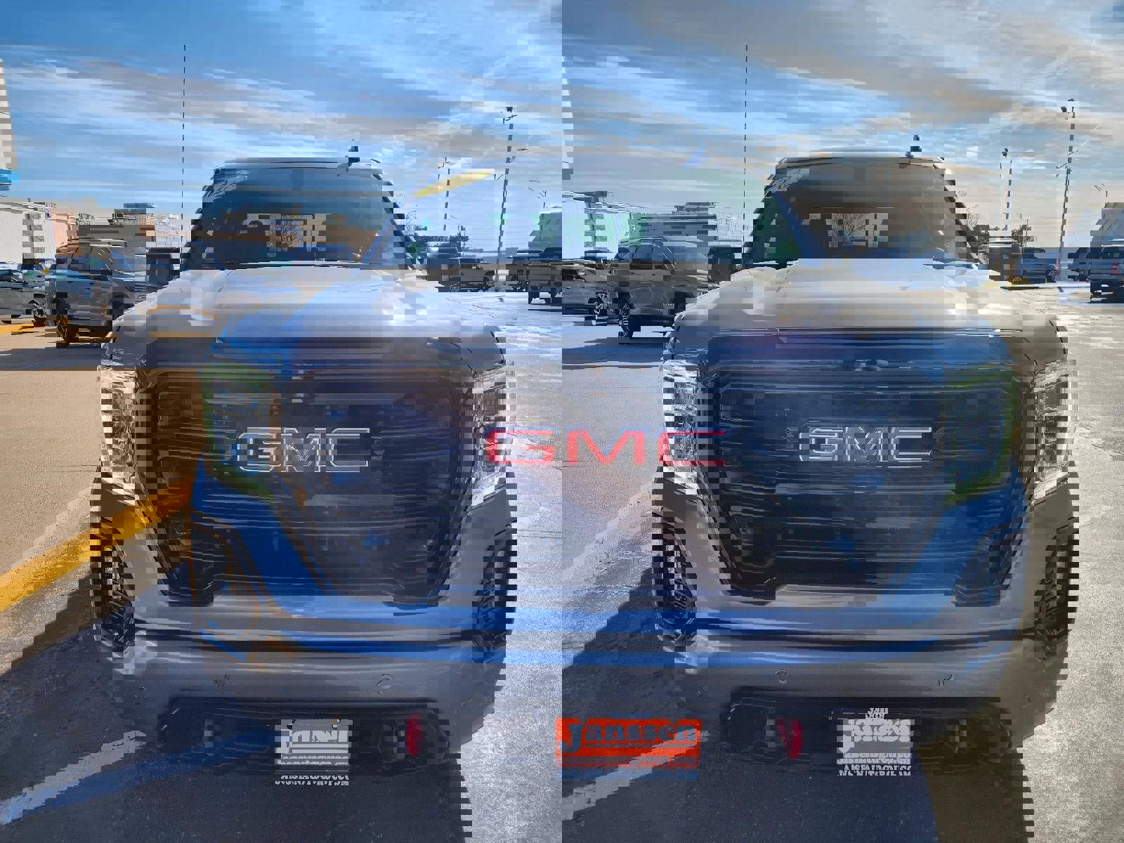 Used 2021 GMC Sierra 1500 AT4 w/ AT4 Value Package image 2