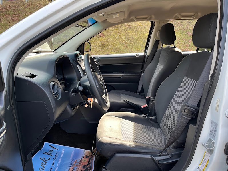 Used 2016 Jeep Compass Sport w/ Power Value Group image 8