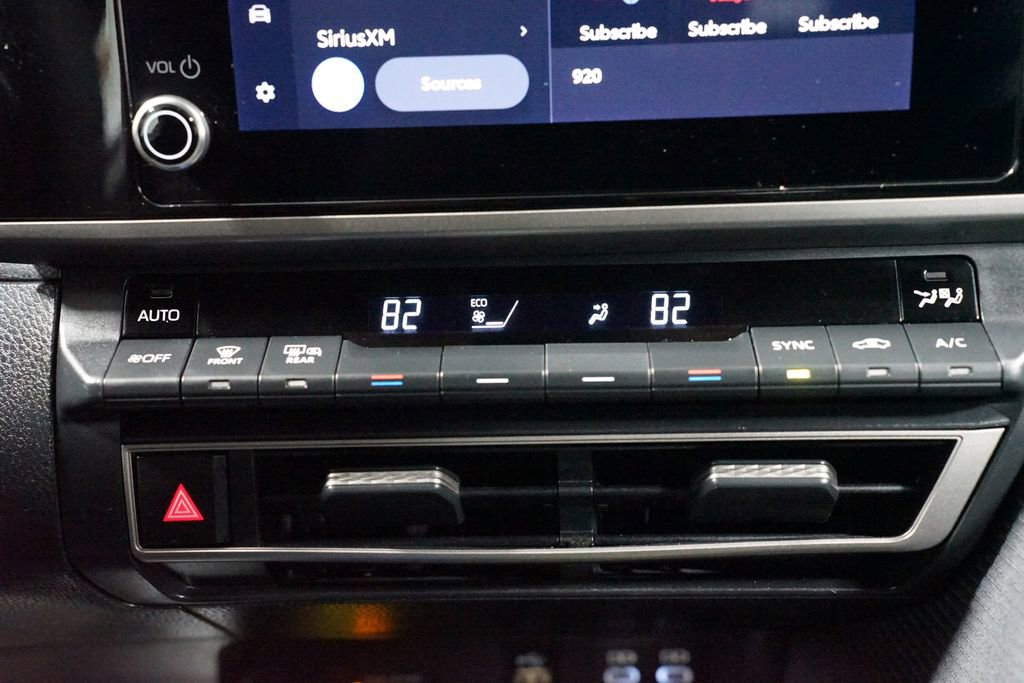 Certified 2025 Toyota Camry SE image 21