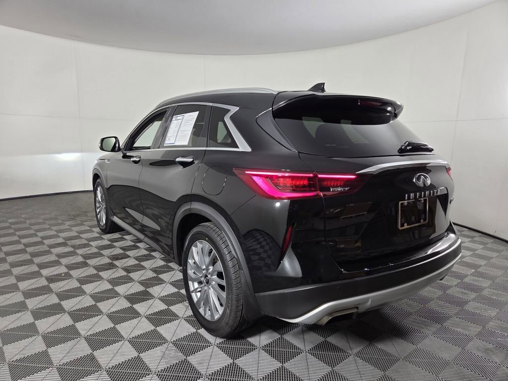 Used 2023 INFINITI QX50 Luxe image 7
