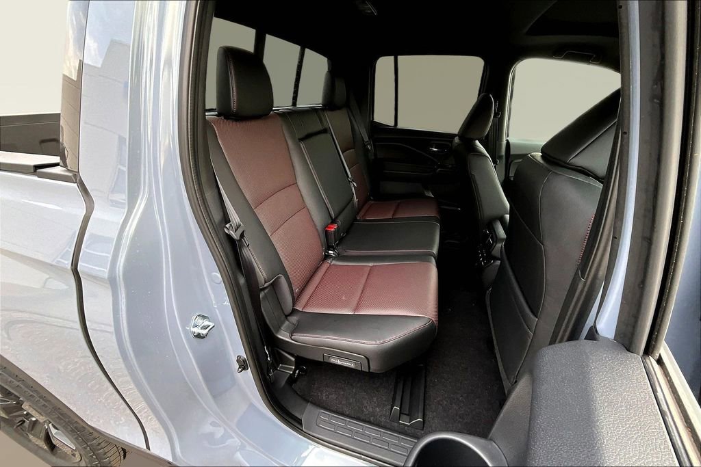 New 2026 Honda Ridgeline Black Edition image 9