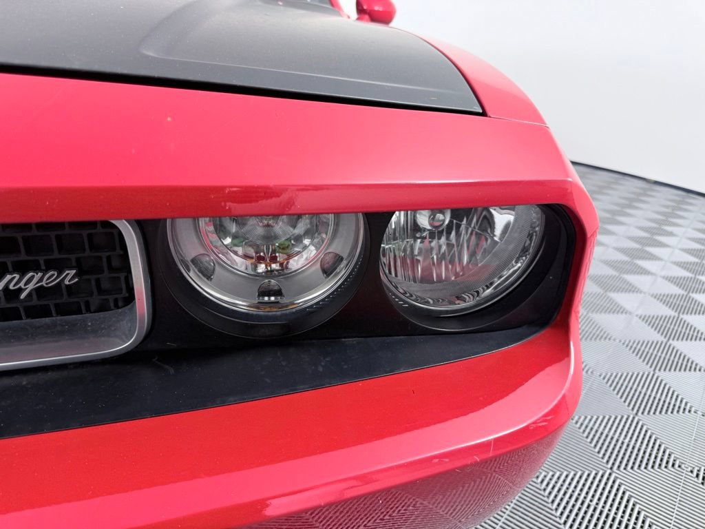 Used 2014 Dodge Challenger R/T RWD image 24
