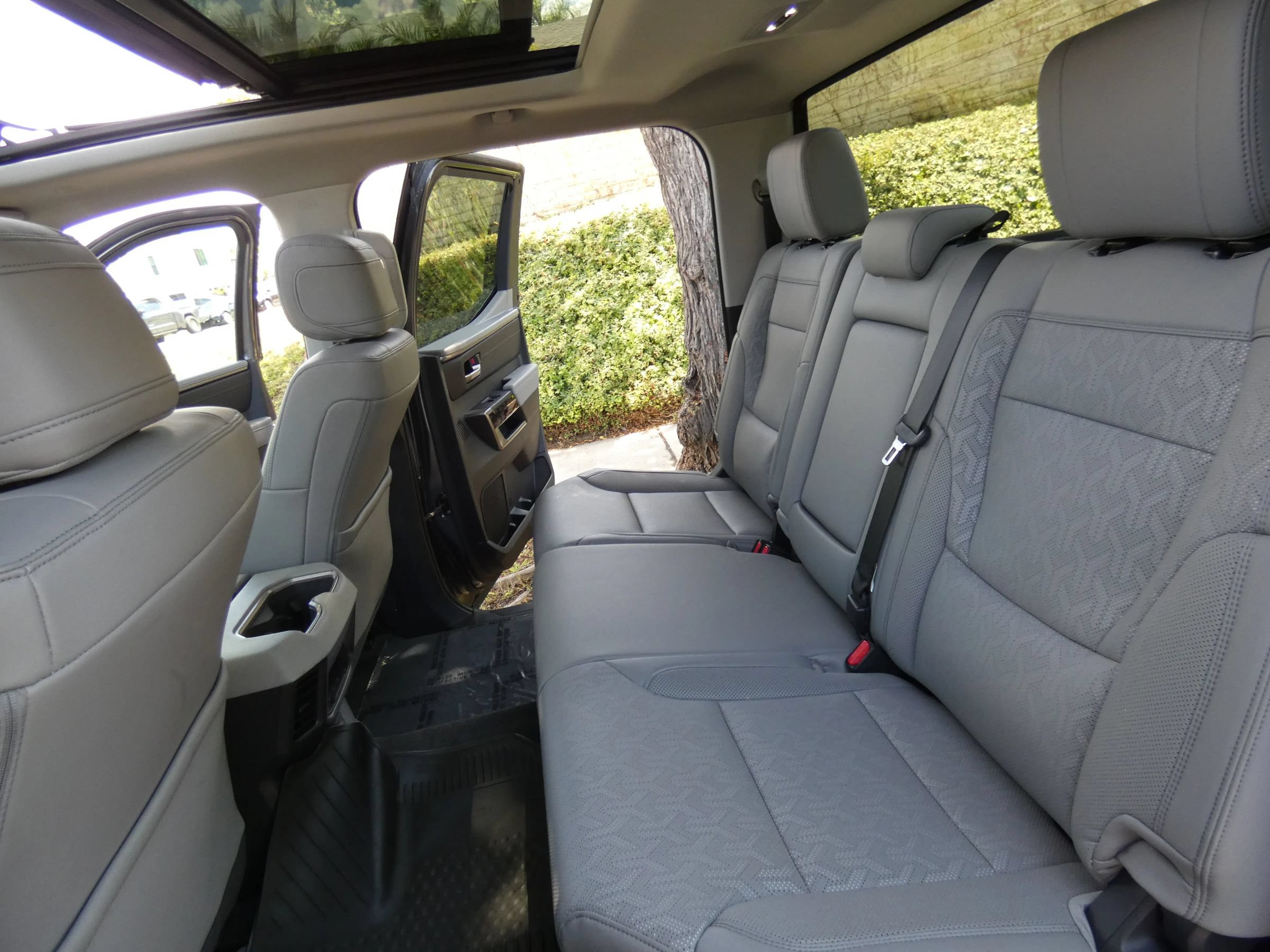 Used 2024 Toyota Tundra Limited w/ TRD Off-Road Package AWD/4WD image 51