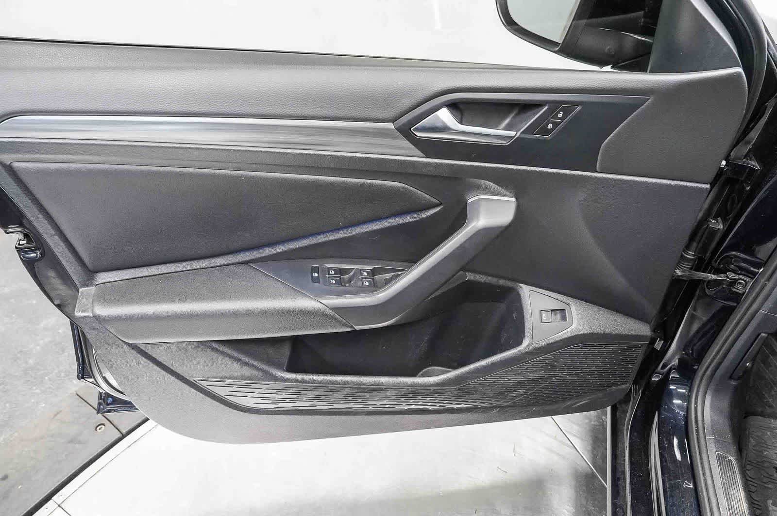 Used 2019 Volkswagen Jetta SEL FWD image 22