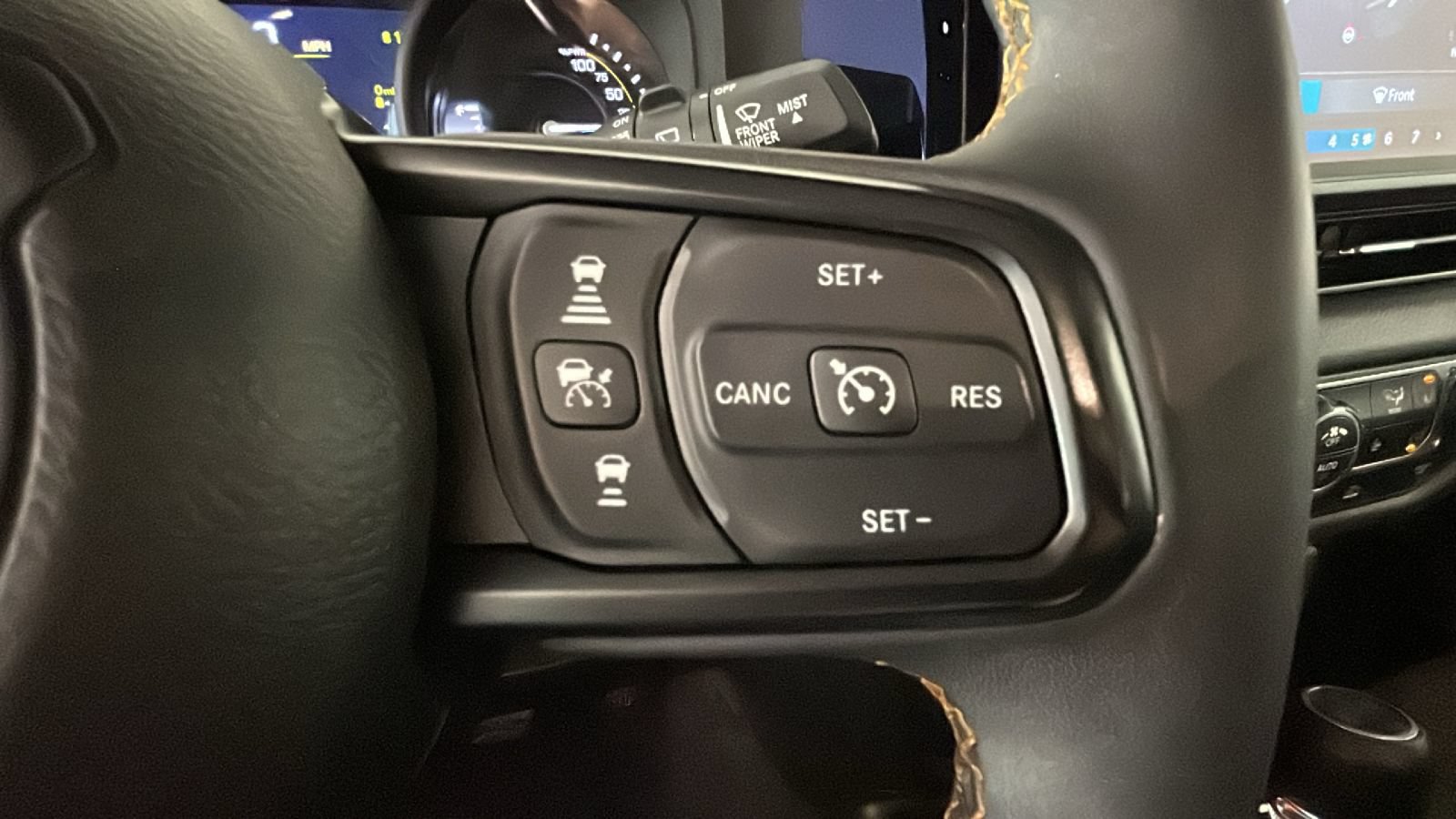 Used 2024 Jeep Wrangler Unlimited w/ Convenience Group AWD/4WD image 20