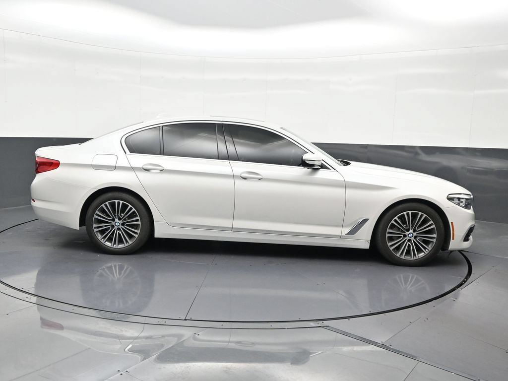 Used 2019 BMW 530i w/ Convenience Package RWD image 7