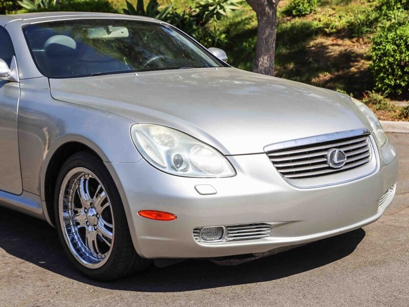 Used 2002 Lexus SC 430 Convertible RWD image 9