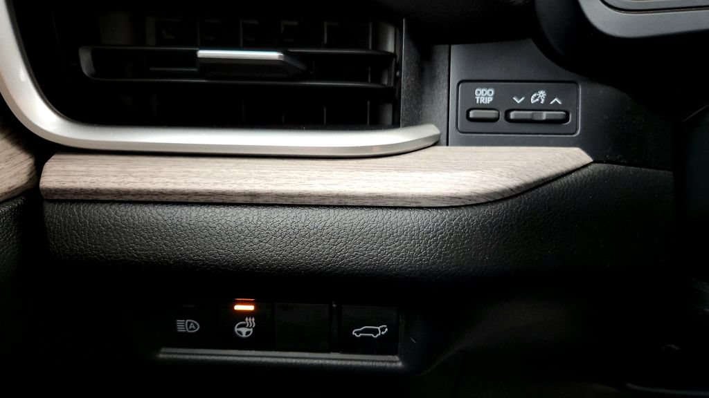 Certified 2024 Toyota Grand Highlander AWD image 34