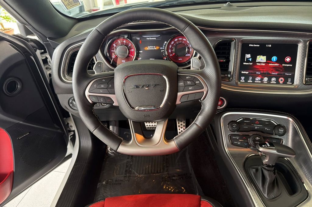 Used 2016 Dodge Challenger SRT Hellcat image 11