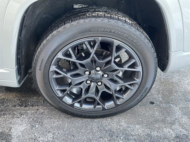 Used 2025 Jeep Grand Cherokee Summit w/ Obsidian Package image 26