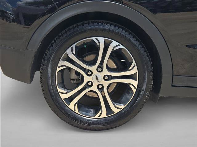 Used 2021 Chevrolet Bolt Premier w/ Infotainment Package FWD image 21