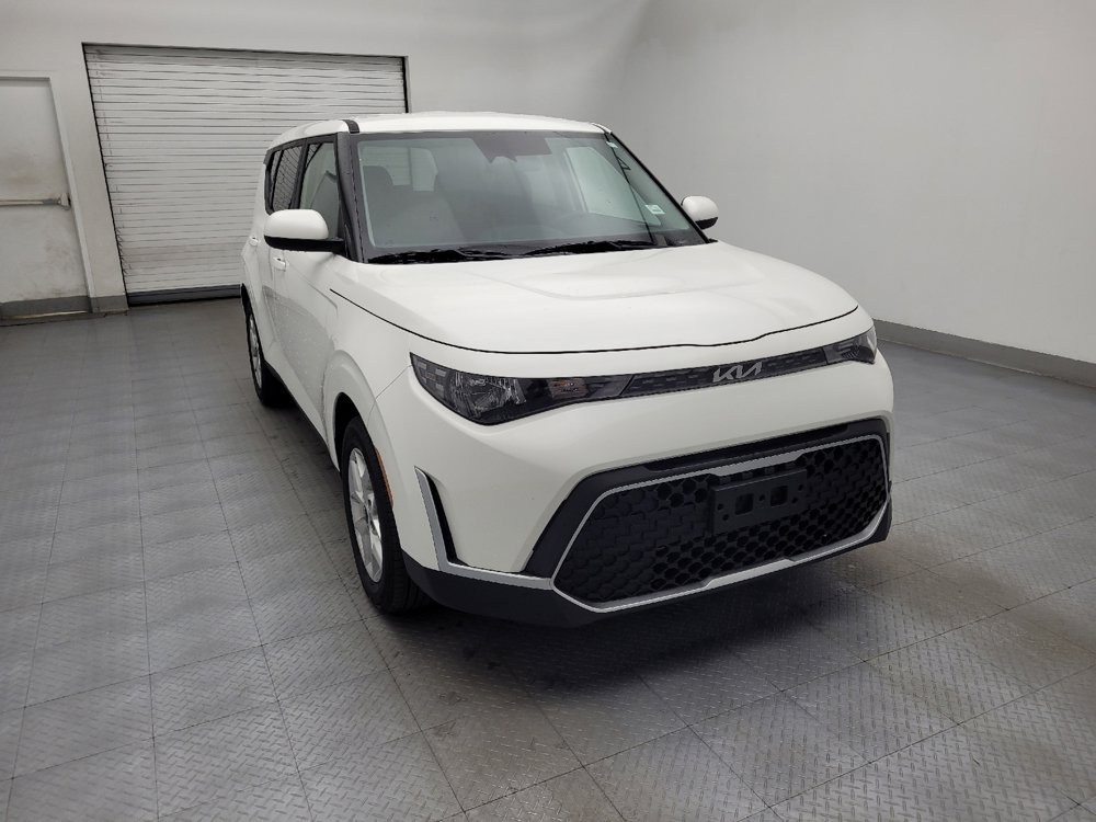 Used 2025 Kia Soul LX image 14