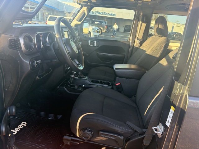 Used 2019 Jeep Wrangler Sport image 17