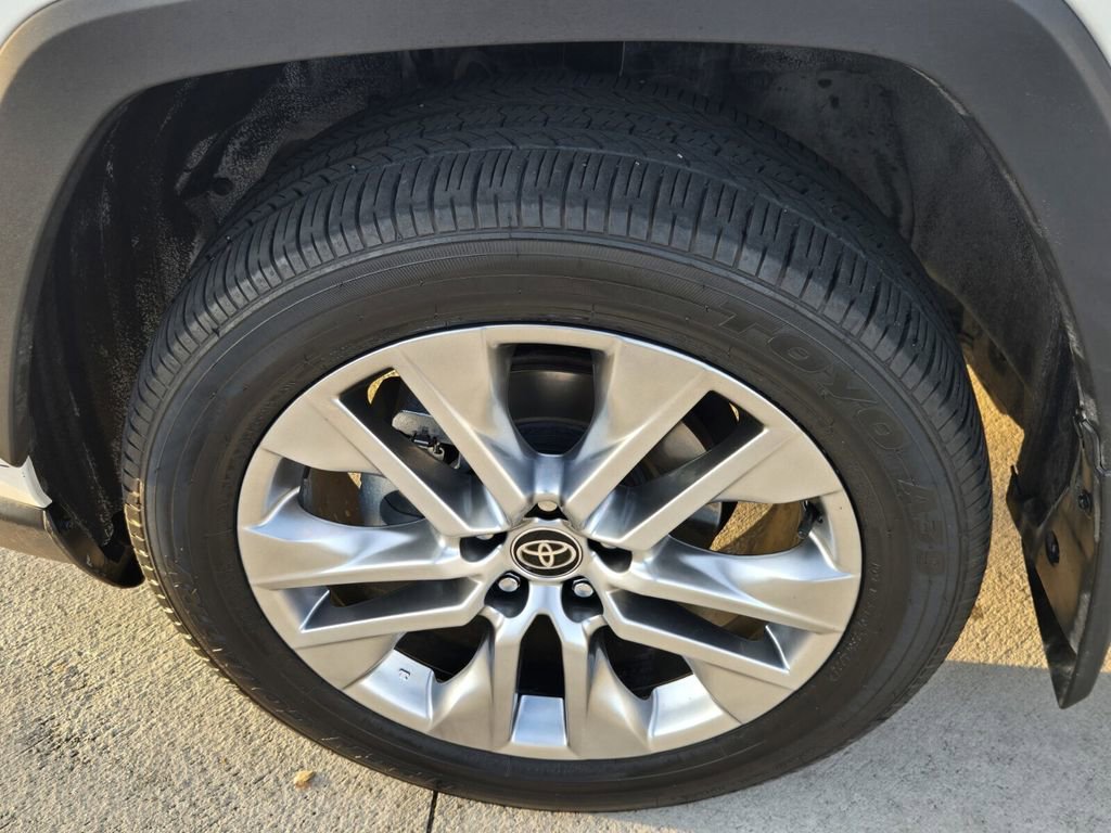 Used 2025 Toyota RAV4 XLE Premium w/ Weather Package image 10