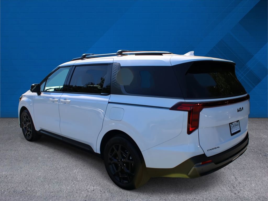 Used 2025 Kia Carnival SX w/ SX Dark Edition Package FWD image 7
