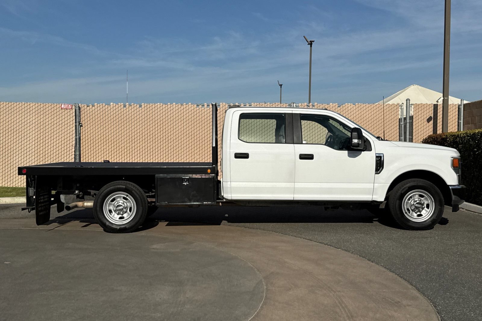 Used 2022 Ford F350 XL w/ Power Equipment Group RWD image 3