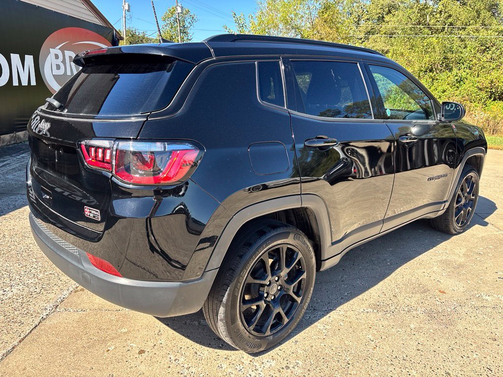 Used 2025 Jeep Compass Latitude w/ Altitude Special Edition AWD/4WD image 7