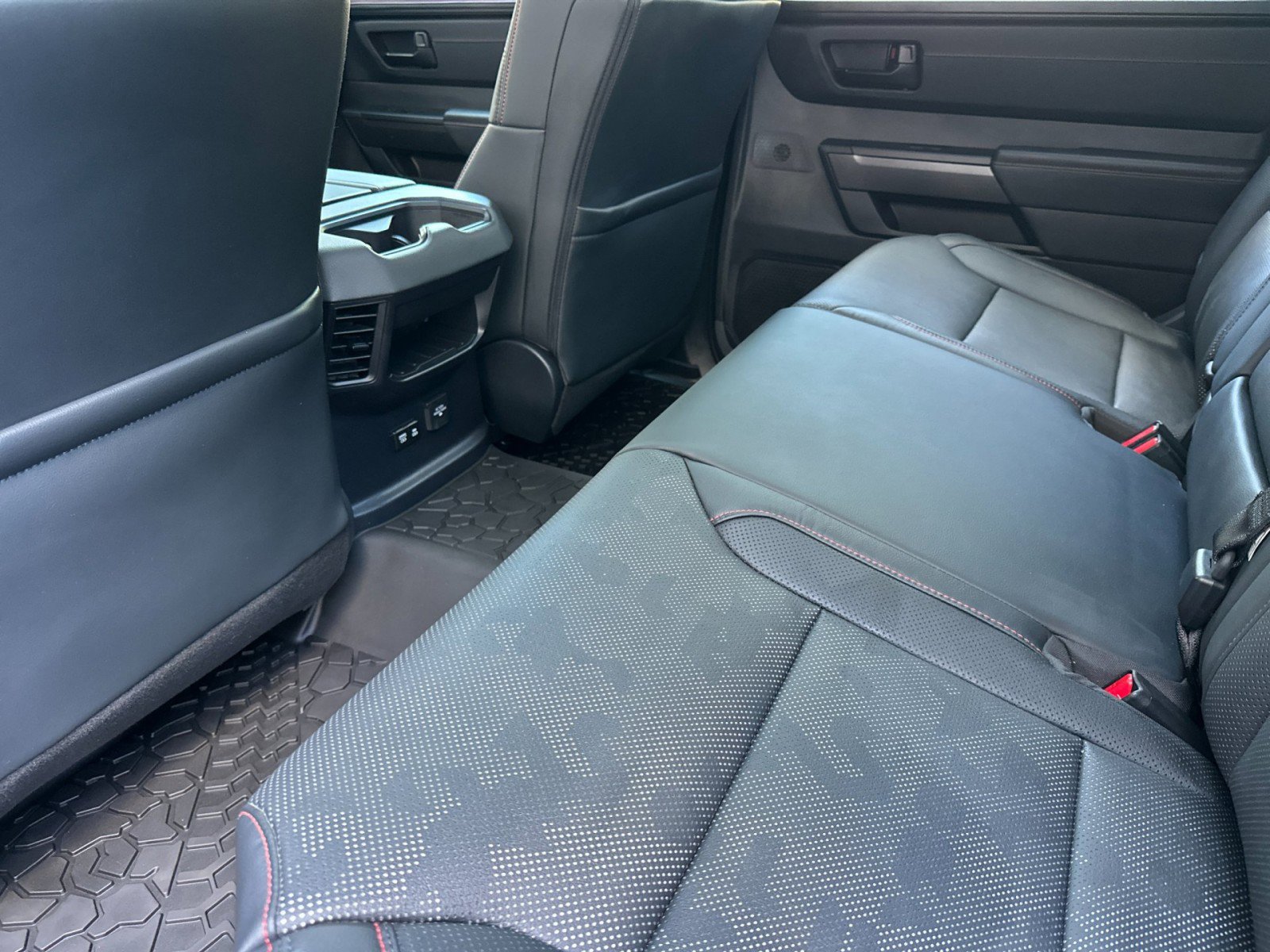 Used 2025 Toyota Tundra TRD Pro w/ Tow Tech Package AWD/4WD image 13