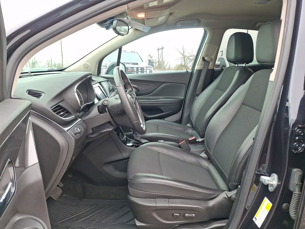 Used 2022 Buick Encore Preferred w/ Safety Package image 15