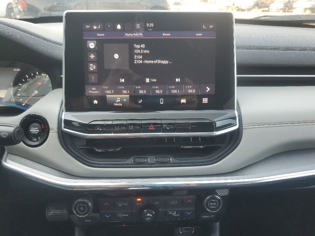 Used 2023 Jeep Compass Limited AWD/4WD image 22