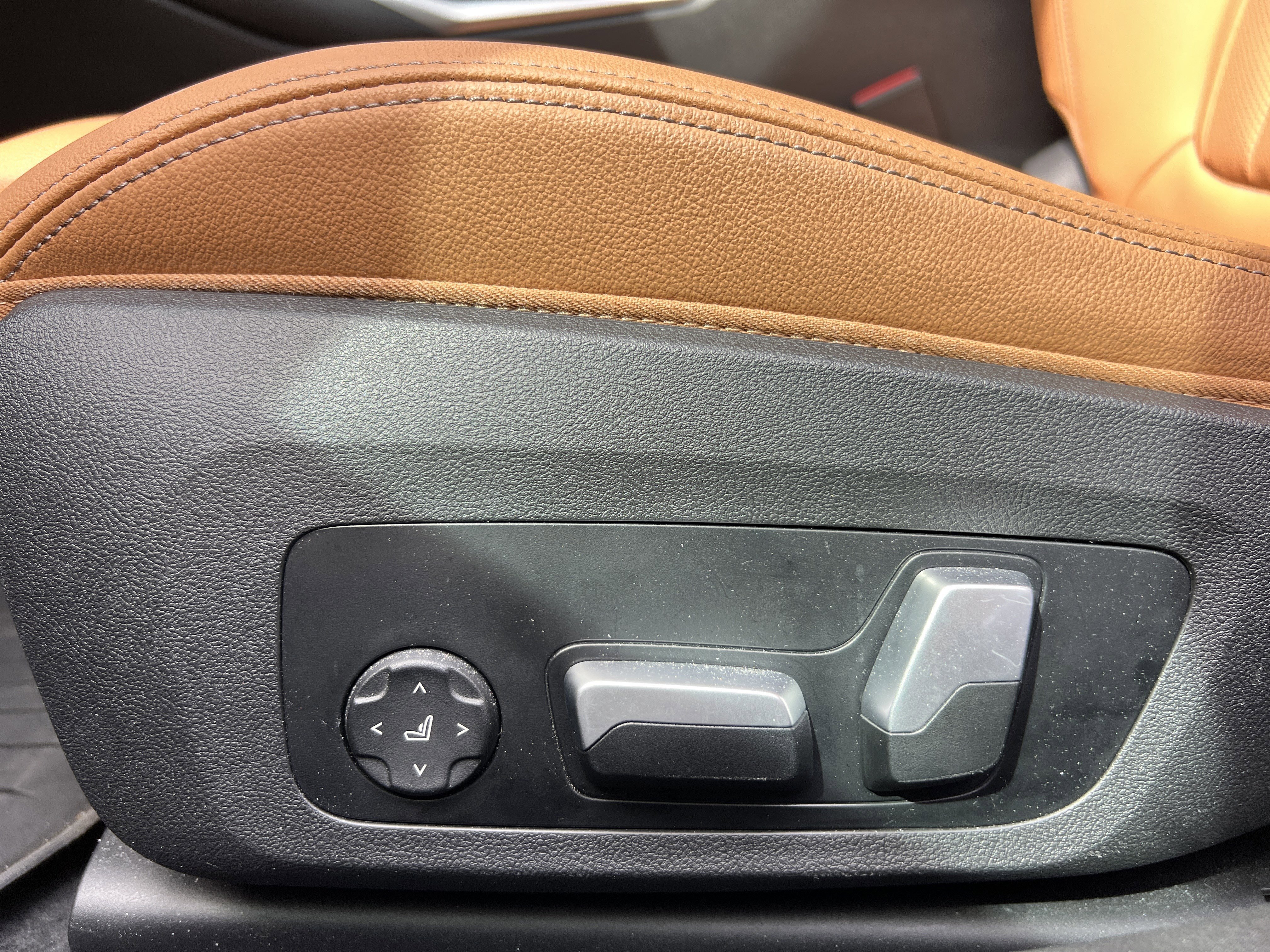 Certified 2023 BMW i4 eDrive35 w/ Premium Package image 38